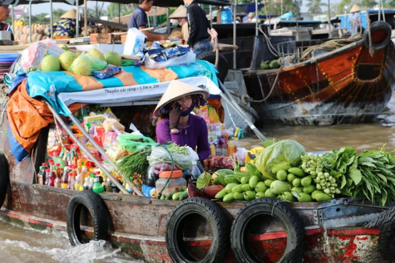 Chợ nổi Cái Răng
