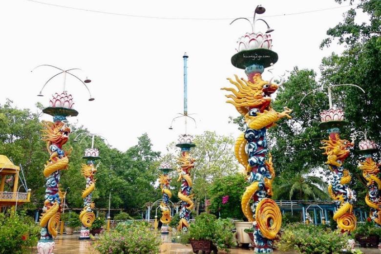 Cồn Phụng ( Đạo Dừa)