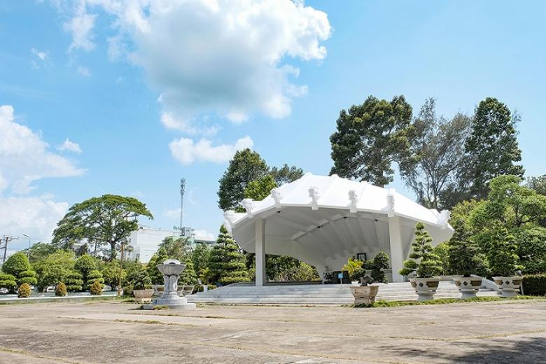 Khu lăng mộ cụ Phó bảng Nguyễn Sinh Sắc