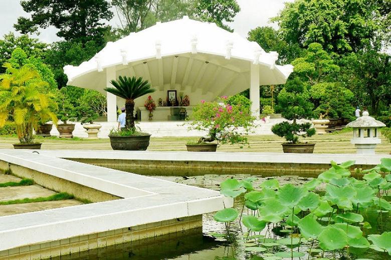 Khu lăng mộ cụ Phó bảng Nguyễn Sinh Sắc