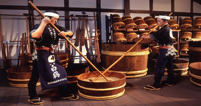 Hakutsuru Sake Brewery