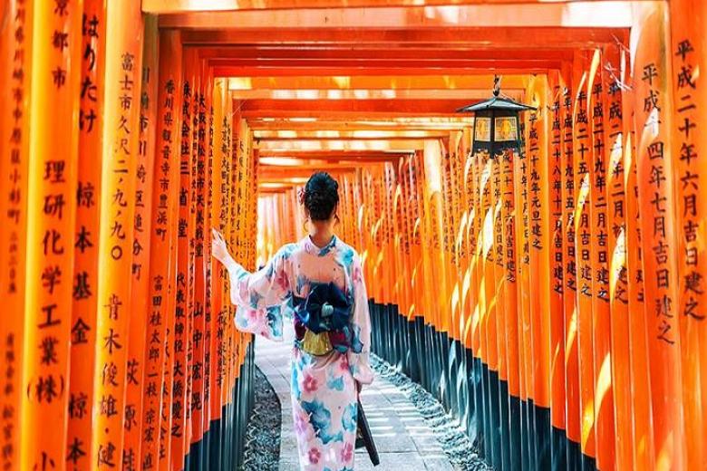 Đền ngàn cổng Fushimi Inari Taisha
