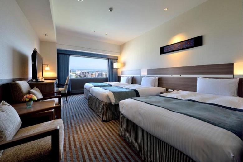 Kobe Portopia Hotel