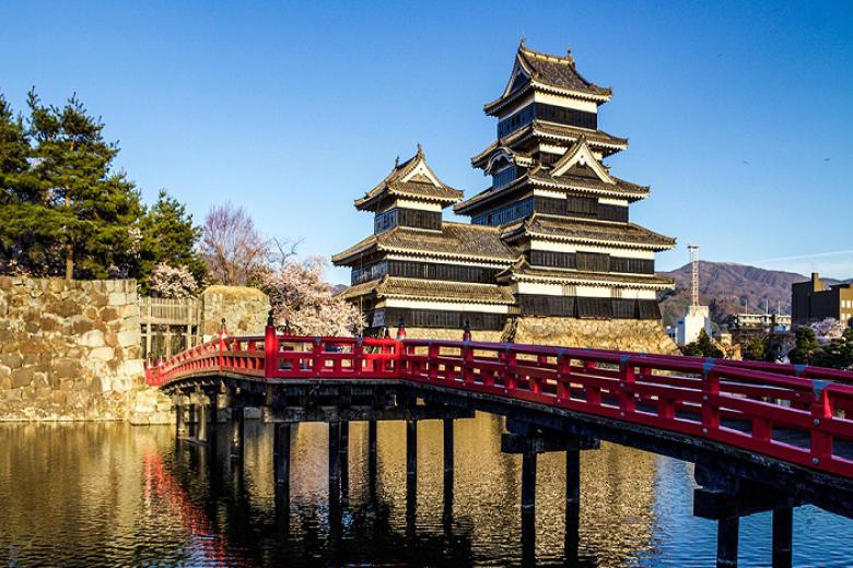Lâu đài Osaka