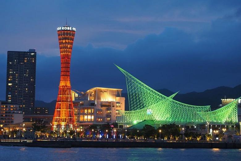 Cầu cảng Kobe