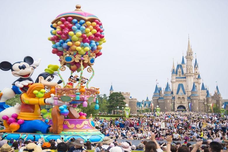 Tự do vui chơi tại công viên Tokyo Disneyland