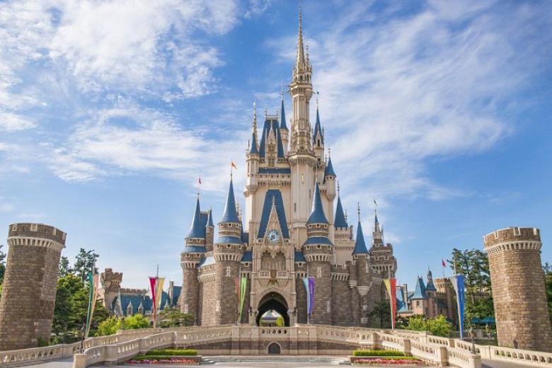 Tự do vui chơi tại Tokyo Disneyland