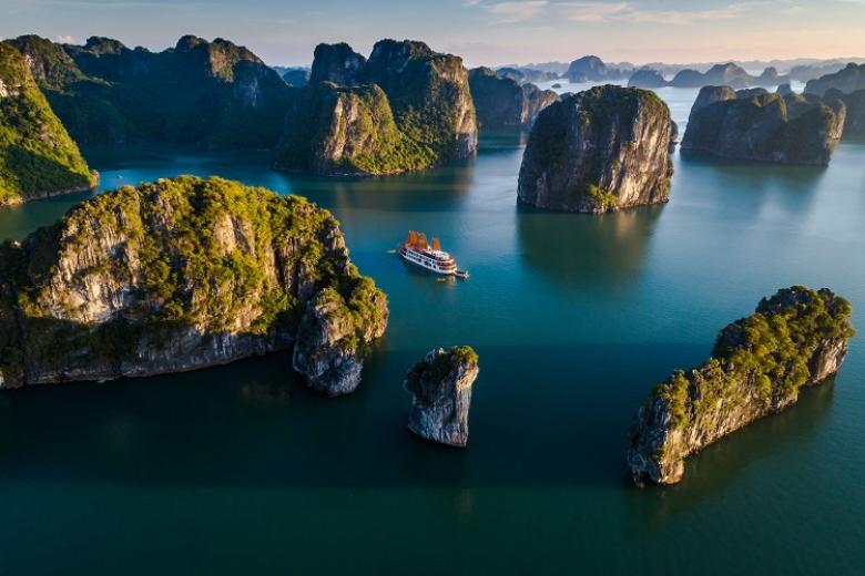 Vịnh Hạ Long