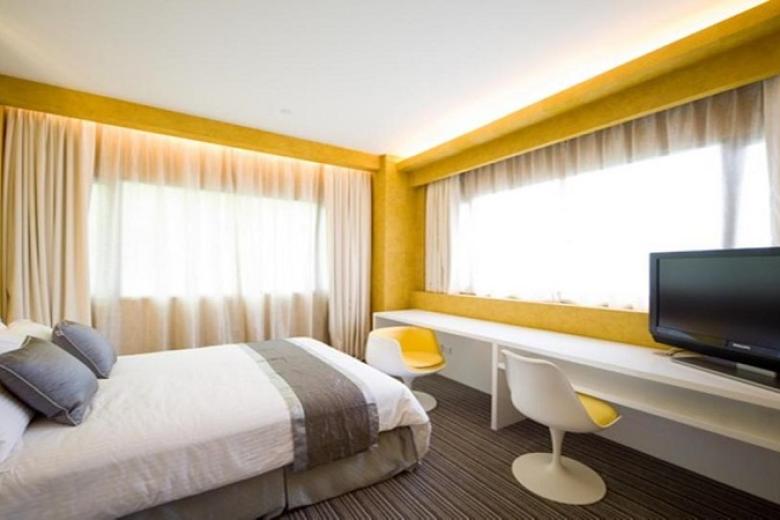Hotel Re!