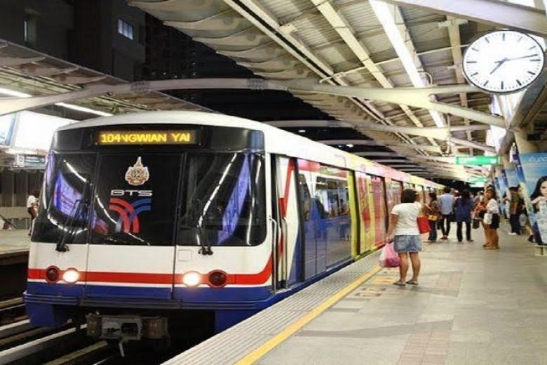 Trải nghiệm hệ thống tàu điện ngầm MRT