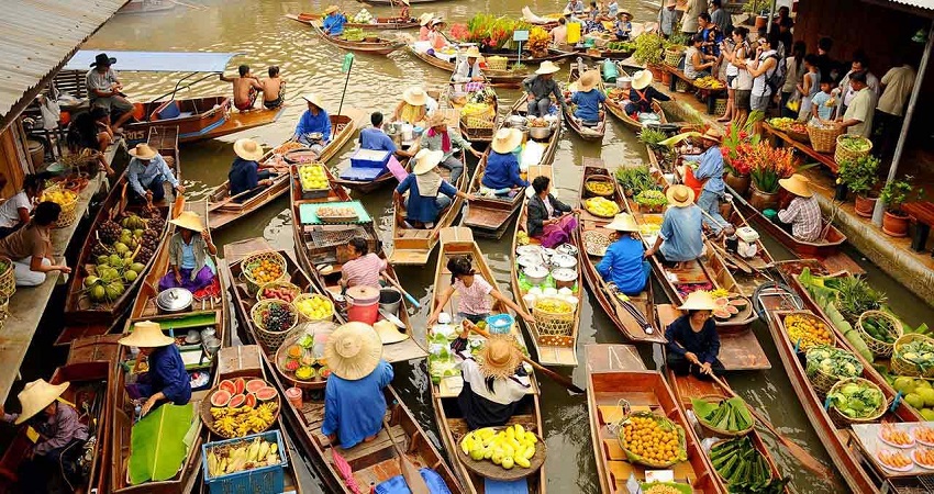 Chợ Nổi Bốn Mùa