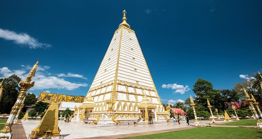 Chùa Phra That Nong Bua