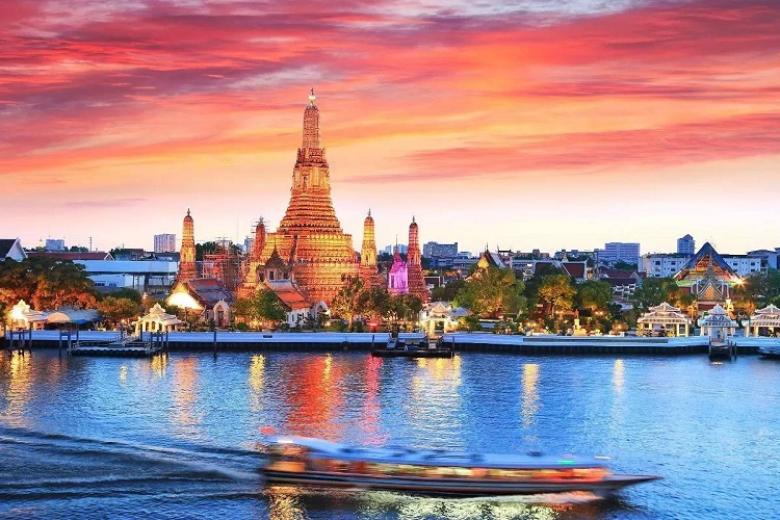 Dạo thuyền trên dòng sông Chaophraya Huyền thoại