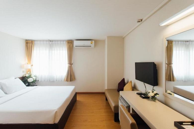 Seasons Siam Hotel