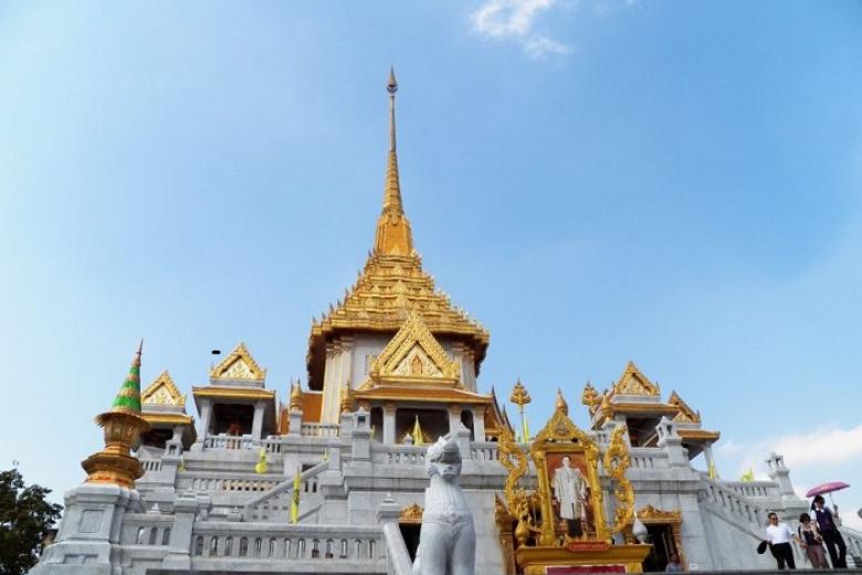 Wat Traimit