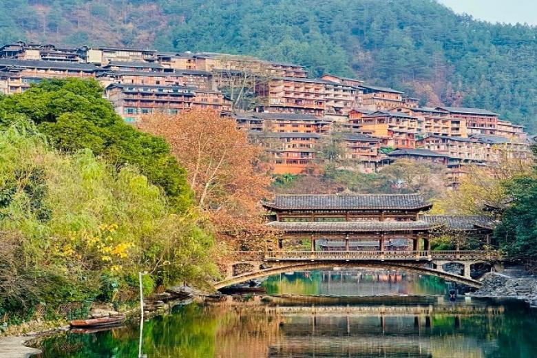 Làng Thiên Hộ Miêu Tây Giang