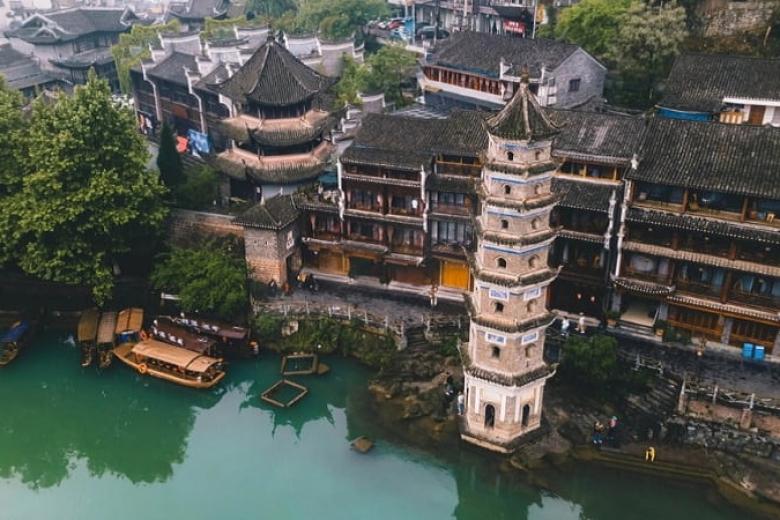 Tháp Vạn Dân