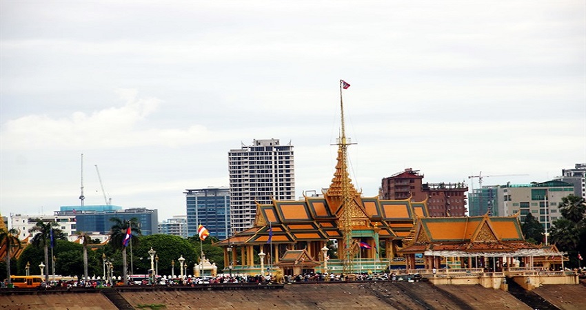Quảng trường Hoàng Cung