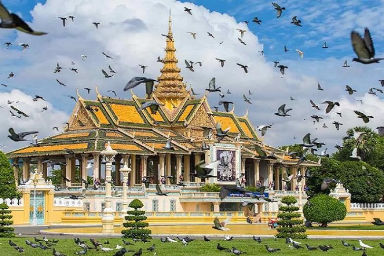 Quảng trường Hoàng Cung