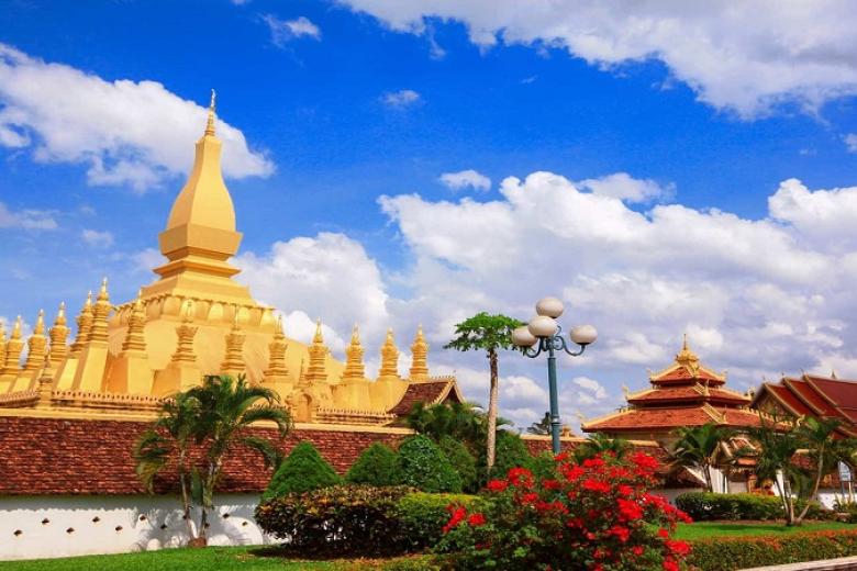 Tháp Thạt Luổng