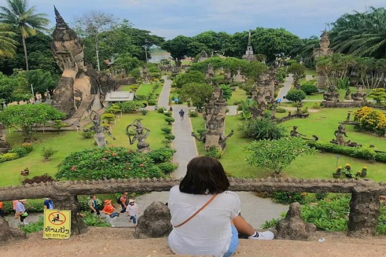 Vườn Tượng Phật Xiêng Khuôn