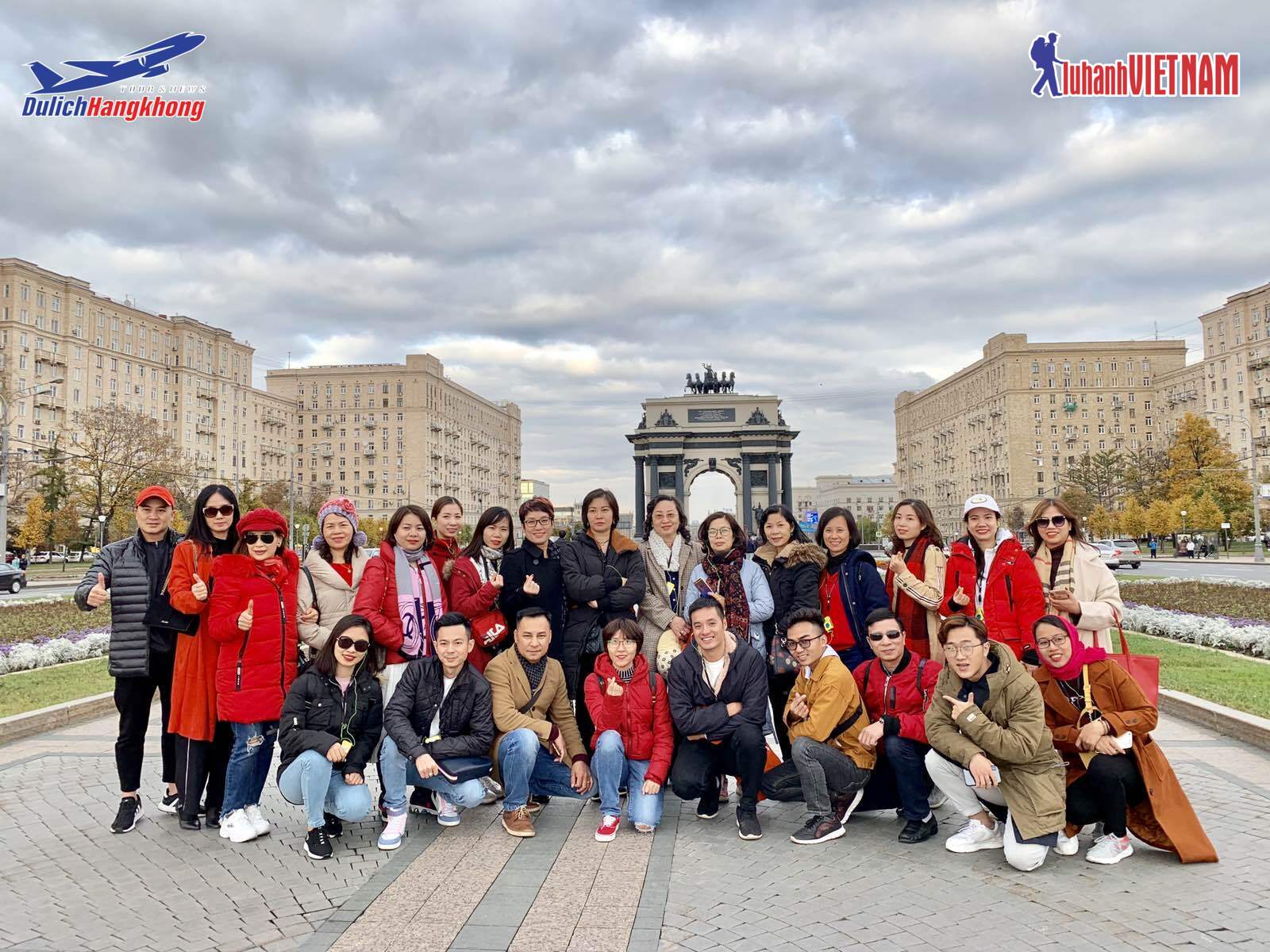 Du khách trải nghiệm Tour Nga