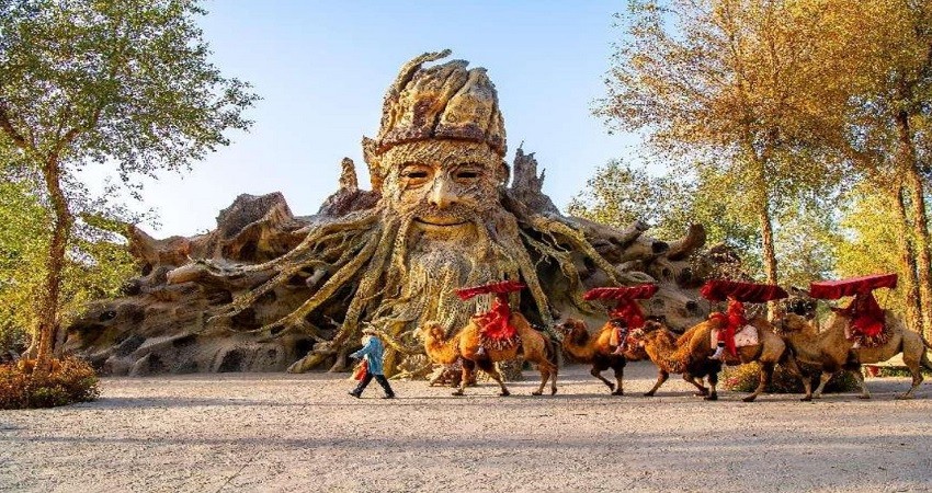 Trung tâm Văn hóa Populus euphratica độc đáo