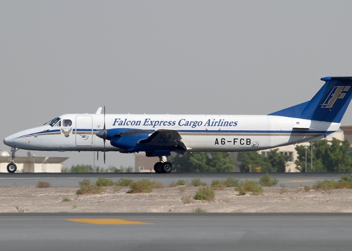Hãng hàng không của Dubai - Hình ảnh chiếc máy bay của hãng hàng không Falcon Express Cargo Airlines