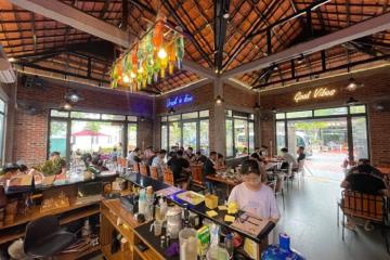List 11 quán ăn ngon gần sân bay Vân Đồn có giá cả hợp lý, thu hút khách du lịch