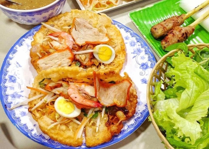 Bánh khoái món đặc sản nên ăn khi bạn ghé thăm thành phố Huế