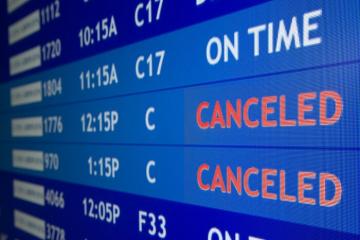 Hành khách nên làm gì khi bị hủy chuyến bay và các gợi ý giúp bạn chủ động xử lý tình huống ‘trớ trêu’
