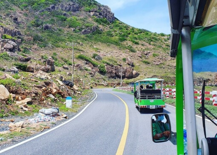 Mẹo tránh giờ cao điểm và lưu ý đường đi khi di chuyển từ sân bay Côn Đảo về trung tâm