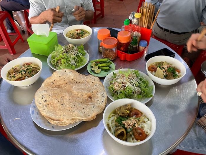 Quán ăn ngon gần sân bay Chu Lai, đặc sản khi đến với Quảng Nam