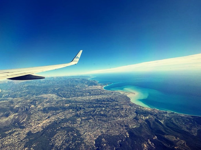 nice airport - sân bay có cảnh đẹp nhất thế giới khi hạ cánh