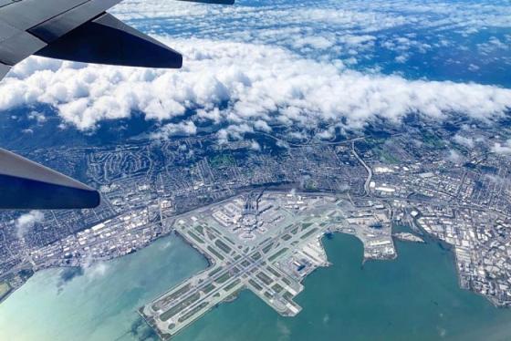 Top 20 sân bay có cảnh đẹp nhất thế giới khi hạ cánh