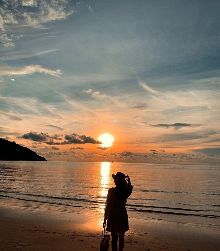 Ngắm hoàng hôn tại Bãi Đầm Trầu - địa điểm ngắm máy bay đẹp nhất Việt Nam.