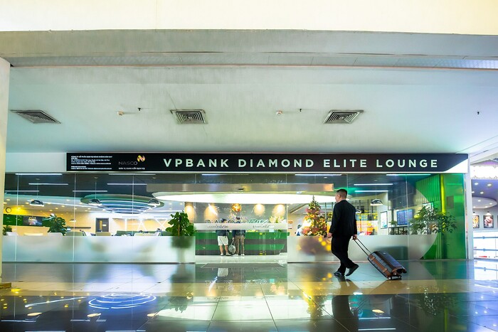 phòng chờ thương gia Nội Bài VPBank Diamond Elite Lounge