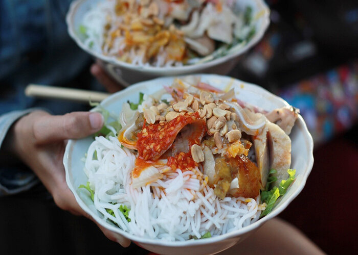 quán ăn ngon gần sân bay Đà Nẵng bán đặc sản
