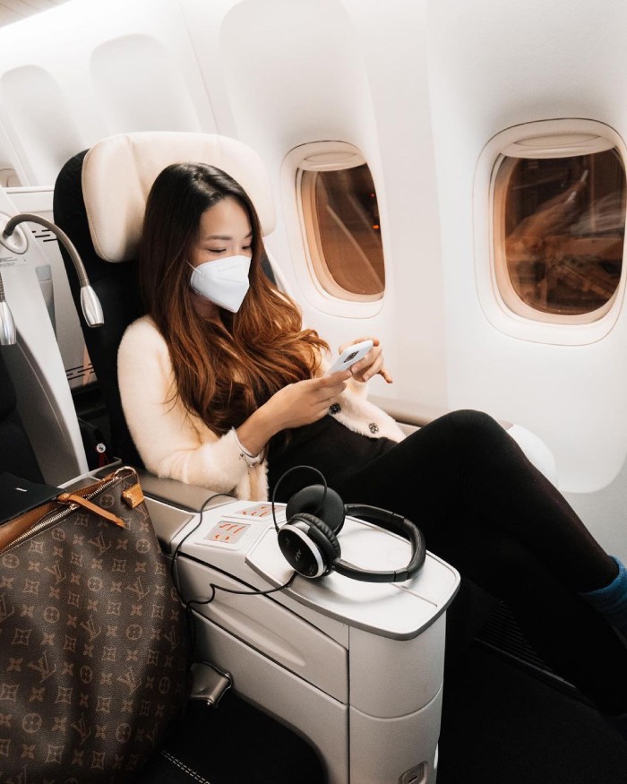 săn vé máy bay đi Paris giá rẻ tùy vào lịch bay, sân bay