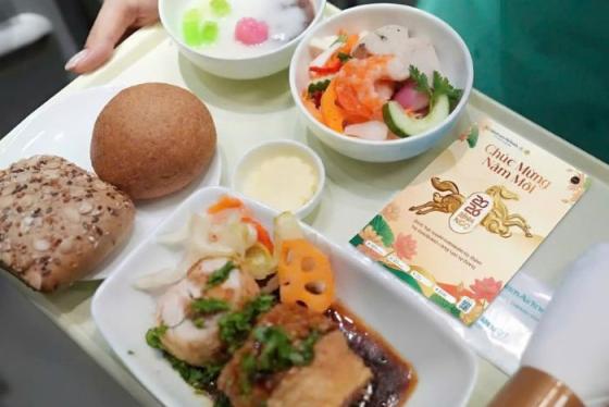 Khám phá suất ăn trên máy bay của các hãng hàng không phổ biến tại Việt Nam