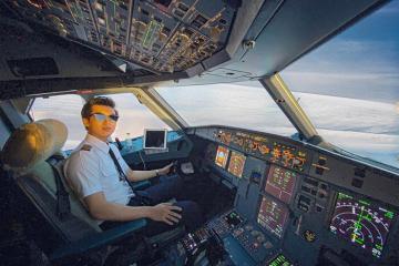 Nghe phi công giải đáp thắc mắc những câu hỏi thường gặp liên quan đến sự cố máy bay