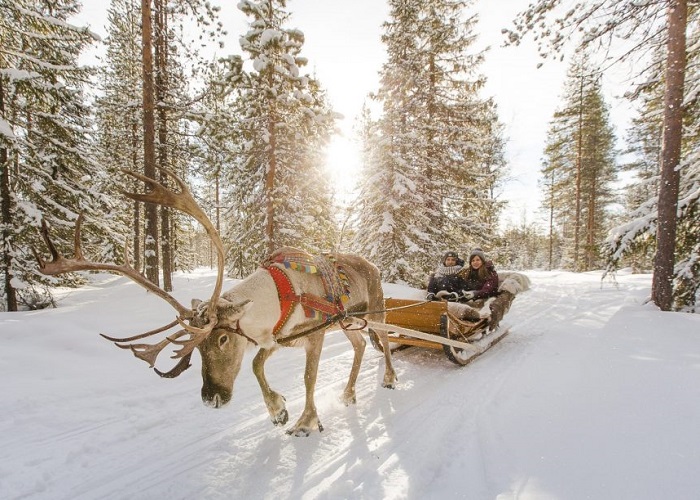 'Bỏ túi' kinh nghiệm mua vé máy bay đi Phần Lan thăm quê hương ông già Noel