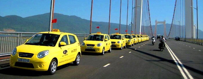 di chuyển từ sân bay Đà Nẵng về trung tâm thành phố