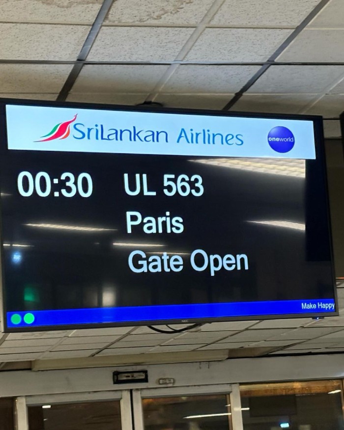 Check-in tại sân bay Paris-Charles-de-Gaulle đơn, giản, dễ dàng