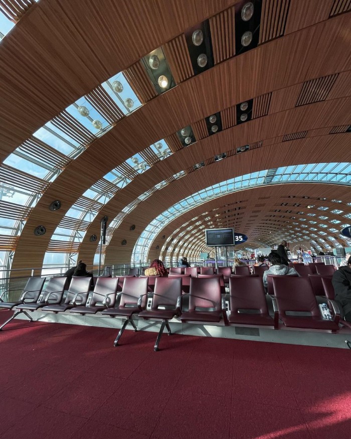 check-in tại sân bay Paris-Charles-de-Gaulle