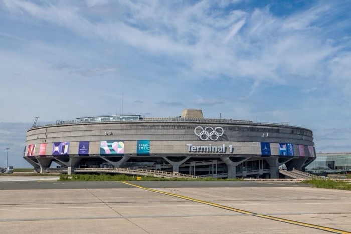 check-in tại sân bay Paris-Charles-de-Gaulle nhanh chóng