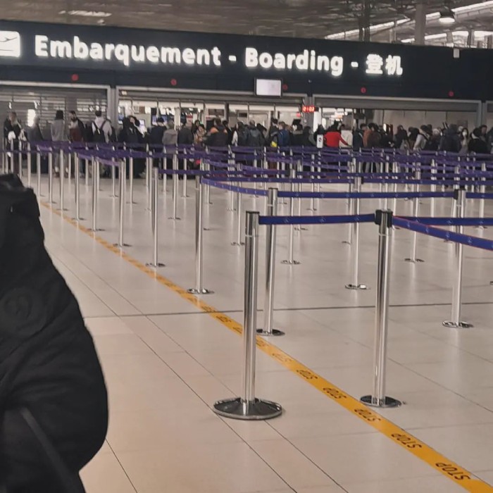 check-in tại sân bay Paris-Charles-de-Gaulle trực tiếp