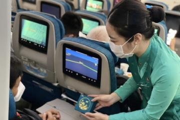 Vietnam Airlines phục vụ bánh Trung thu trên các chuyến bay