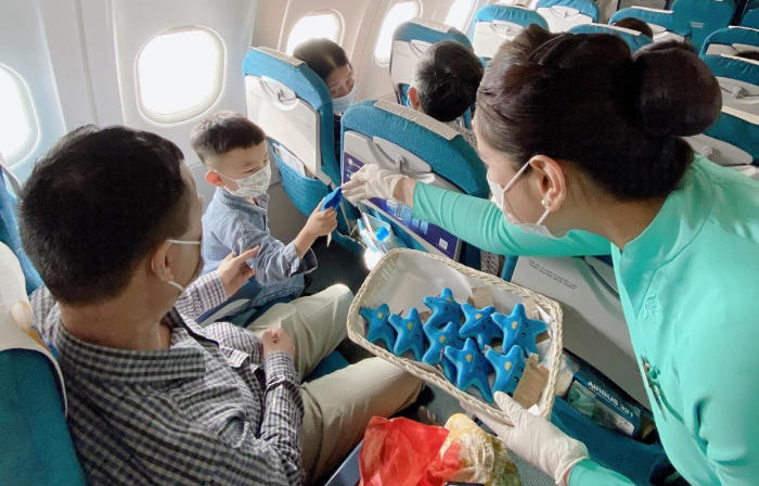đặt vé máy bay: Khi mua vé theo nhóm, hành khách sẽ không được phép mua hành lý gộp chung cho cả một nhóm.