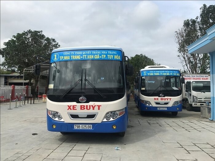 Di chuyển từ sân bay Tuy Hòa về trung tâm bằng xe bus